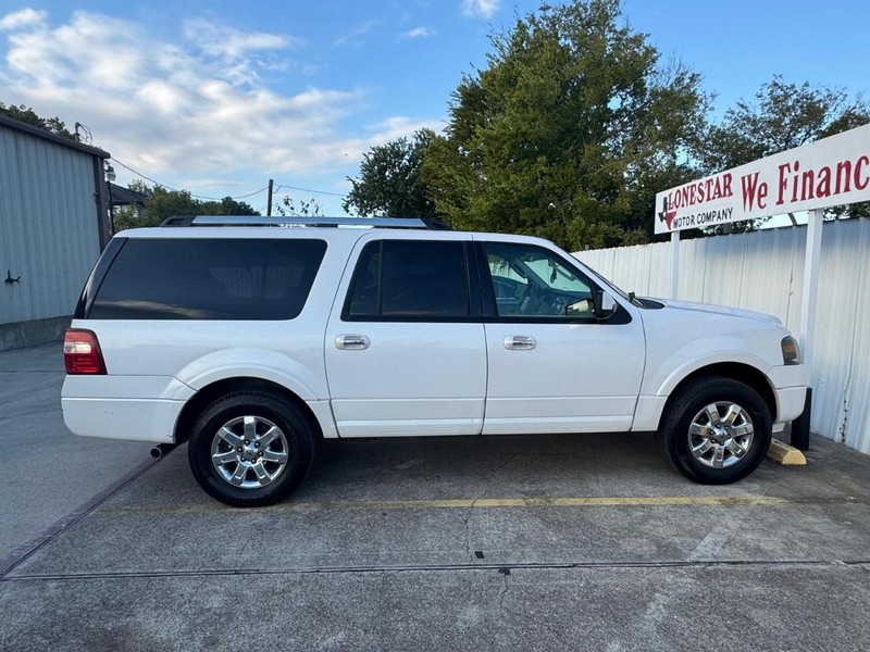 Ford Expedition EL Vehicle Full-screen Gallery Image 08