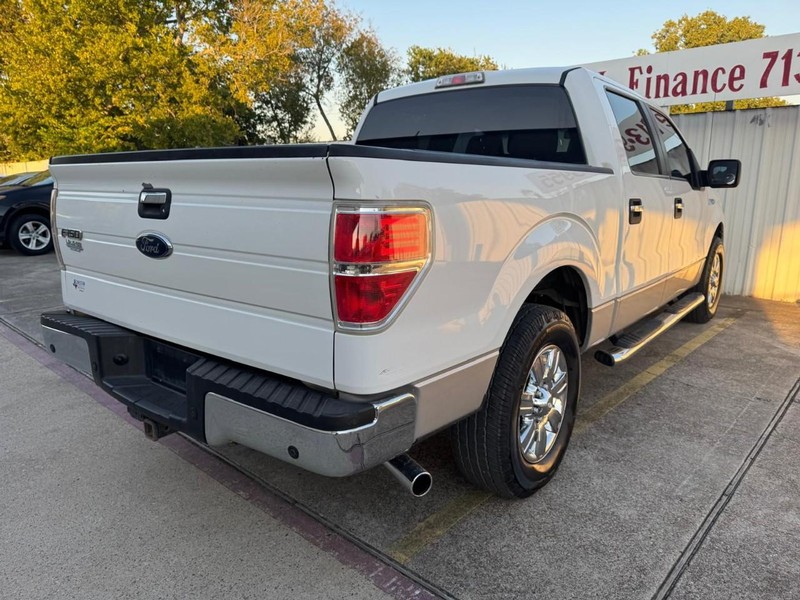 Ford F-150 Vehicle Full-screen Gallery Image 06