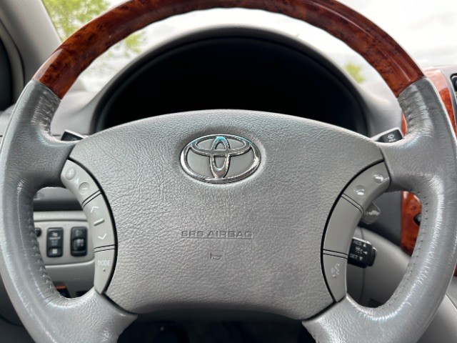 2006 Toyota Sienna XLE 7 Passenger photo