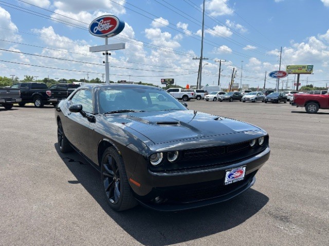 more details - dodge challenger