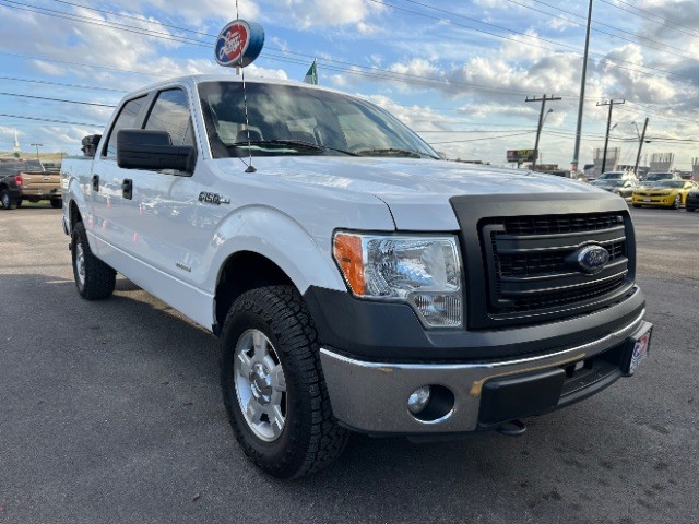 2014 Ford F-150 XL's photo