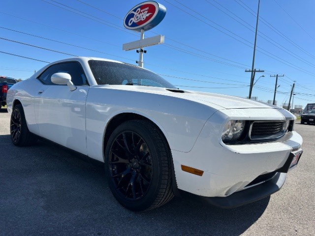 more details - dodge challenger