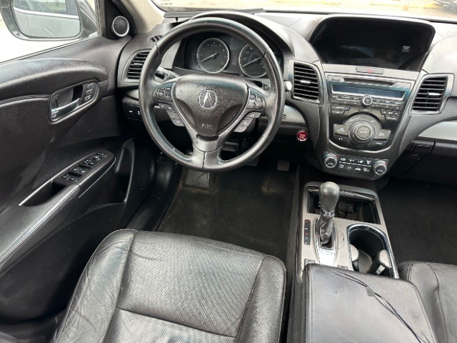 Acura RDX Vehicle Full-screen Gallery Image 08