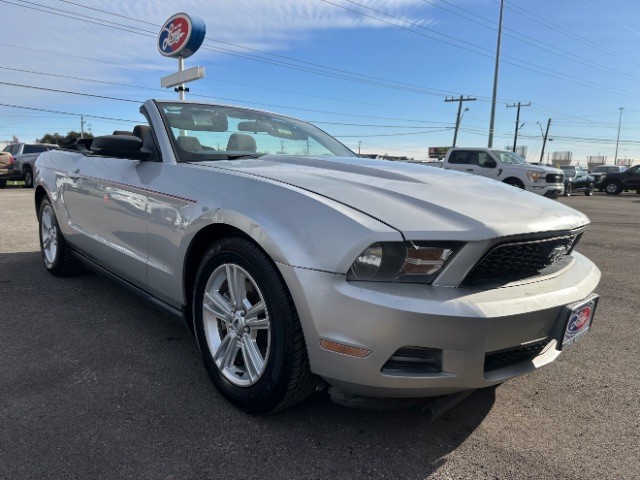 more details - ford mustang
