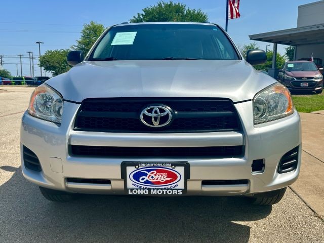 Toyota RAV4 Vehicle Full-screen Gallery Image 03