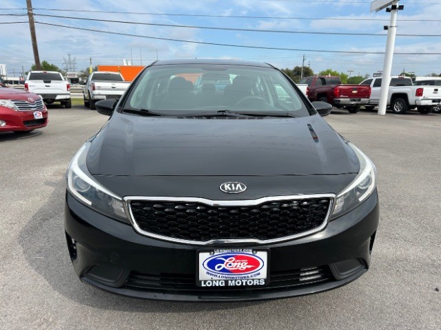 Kia Forte Vehicle Full-screen Gallery Image 03