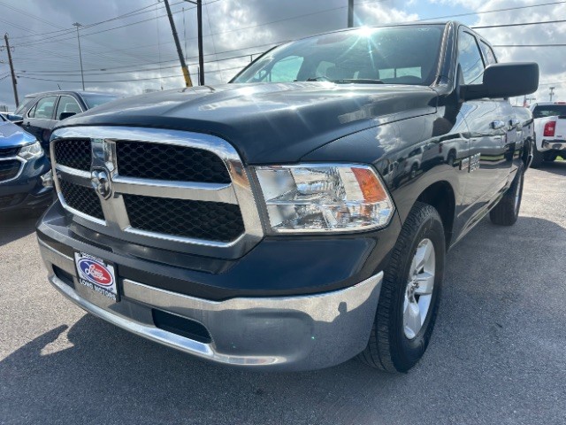 Ram 1500 Vehicle Full-screen Gallery Image 02