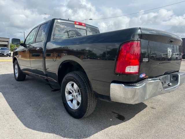 Ram 1500 Vehicle Full-screen Gallery Image 05