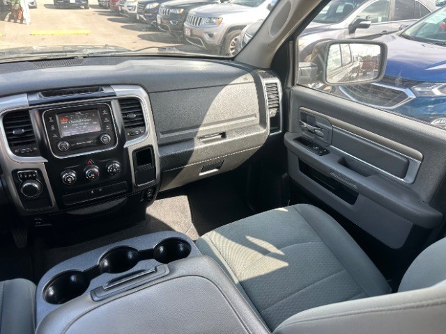 Ram 1500 Vehicle Full-screen Gallery Image 07