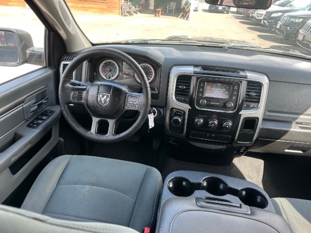 Ram 1500 Vehicle Full-screen Gallery Image 08