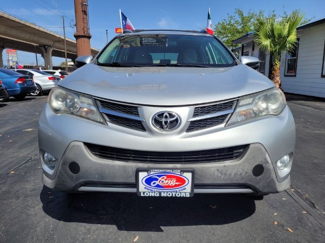 Toyota RAV4 Vehicle Full-screen Gallery Image 06