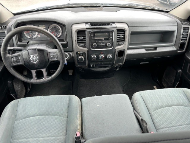 Ram 1500 Classic Vehicle Full-screen Gallery Image 06