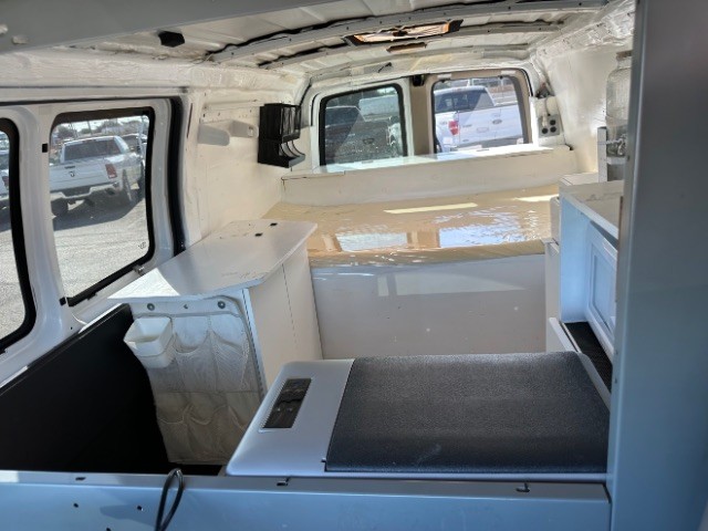 Chevrolet Express Cargo Van Vehicle Full-screen Gallery Image 07