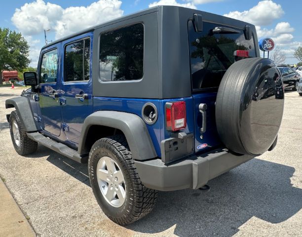 Jeep Wrangler Unlimited Vehicle Full-screen Gallery Image 5