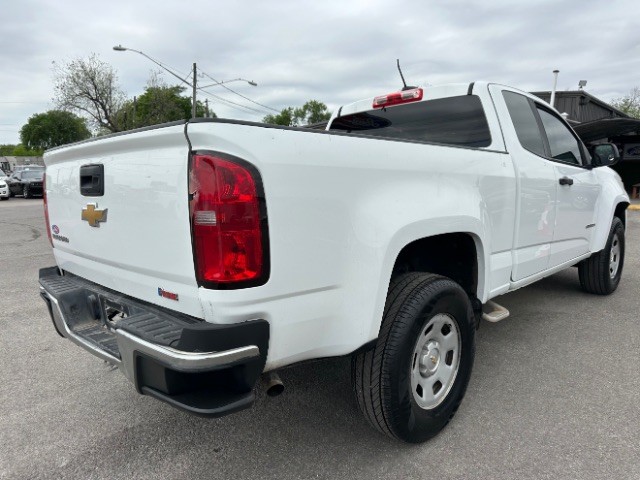Chevrolet Colorado Vehicle Full-screen Gallery Image 04