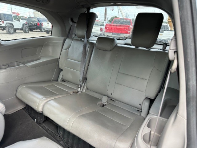 Honda Odyssey Vehicle Full-screen Gallery Image 14