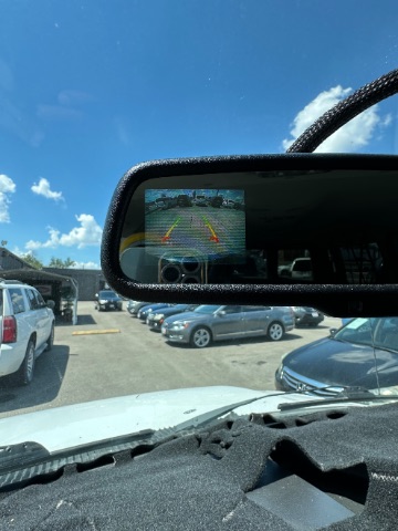 Ford Econoline Wagon Vehicle Full-screen Gallery Image 12