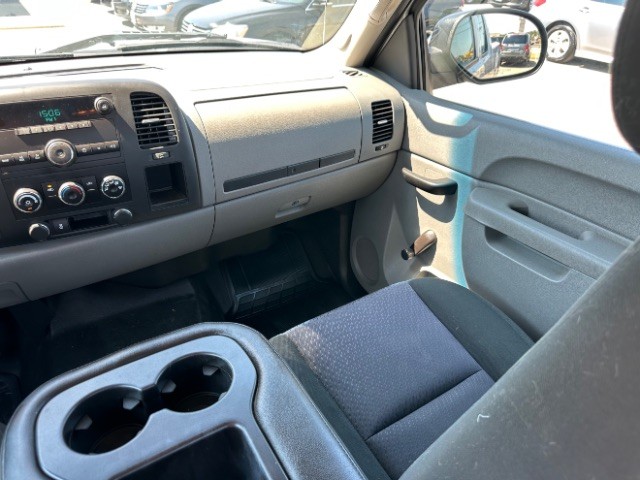 Chevrolet Silverado 1500 Vehicle Full-screen Gallery Image 07