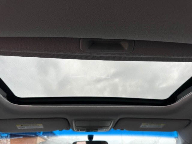 Honda Accord Sedan Vehicle Full-screen Gallery Image 14