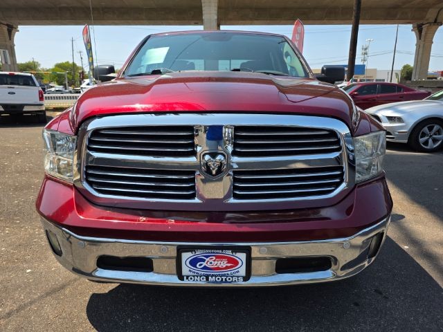 Ram 1500 Classic Vehicle Full-screen Gallery Image 02