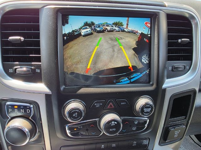 Ram 1500 Classic Vehicle Full-screen Gallery Image 11