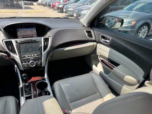 Acura TLX Vehicle Full-screen Gallery Image 06