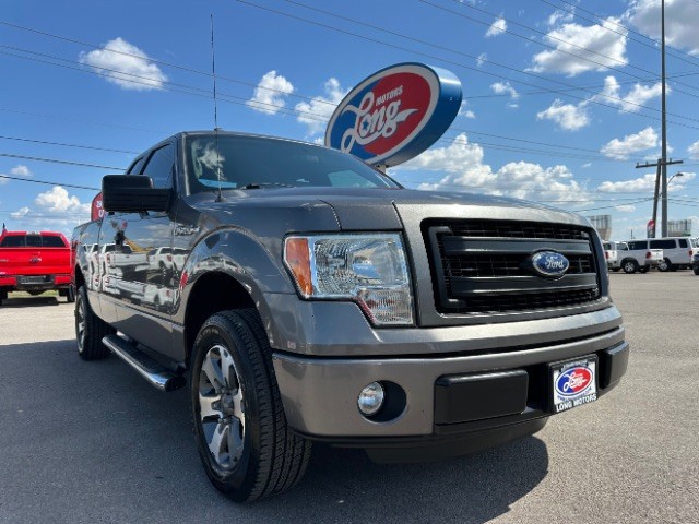 2013 Ford F-150 XLT's photo