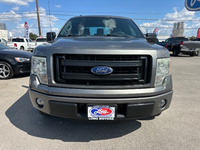 Ford F-150 Vehicle Full-screen Gallery Image 03