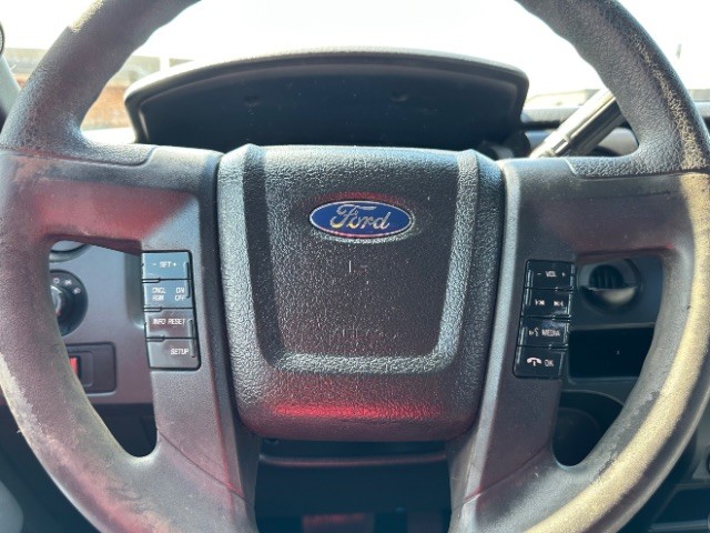 Ford F-150 Vehicle Full-screen Gallery Image 11