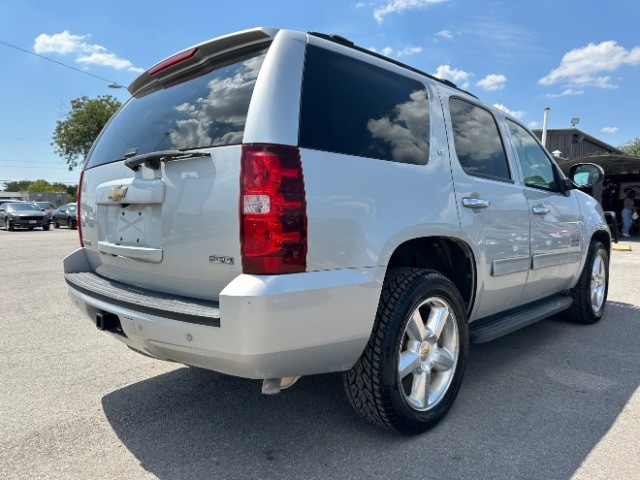 Chevrolet Tahoe Vehicle Full-screen Gallery Image 04