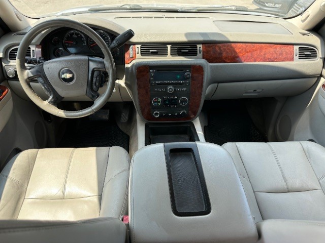 Chevrolet Tahoe Vehicle Full-screen Gallery Image 06