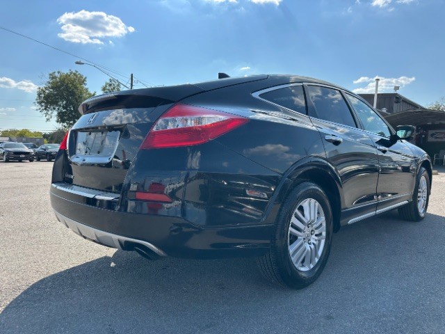 Honda Crosstour Vehicle Full-screen Gallery Image 03