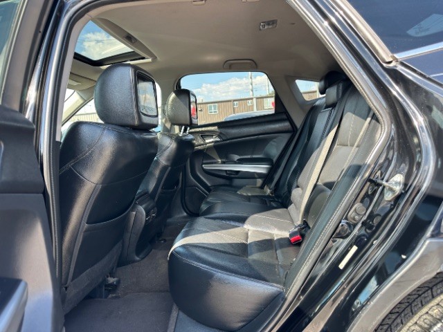 Honda Crosstour Vehicle Full-screen Gallery Image 11