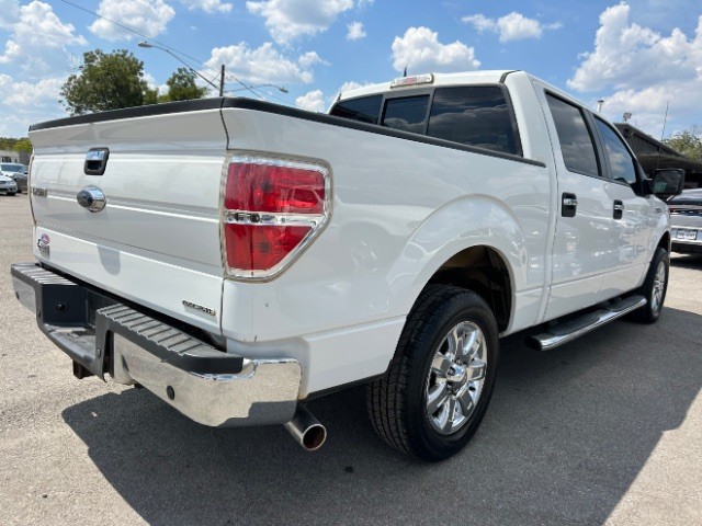 Ford F-150 Vehicle Full-screen Gallery Image 04