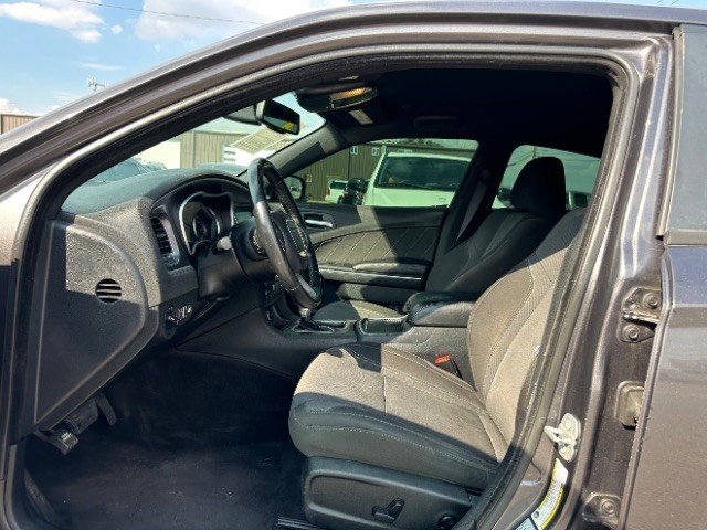 Dodge Charger Vehicle Full-screen Gallery Image 10