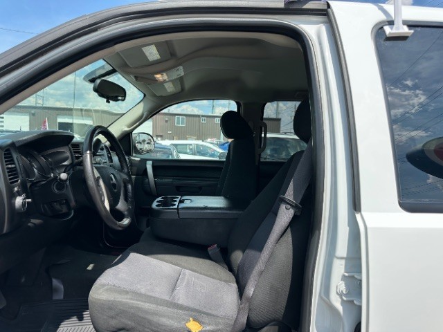 GMC Sierra 1500 Vehicle Full-screen Gallery Image 10