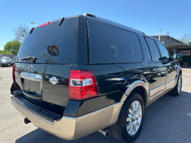 Ford Expedition EL Vehicle Full-screen Gallery Image 04