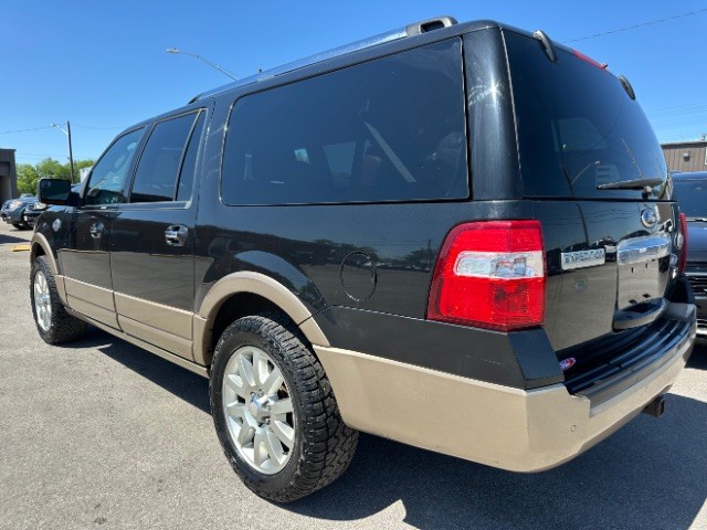 Ford Expedition EL Vehicle Full-screen Gallery Image 05