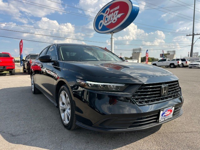 2024 Honda Accord LX's photo