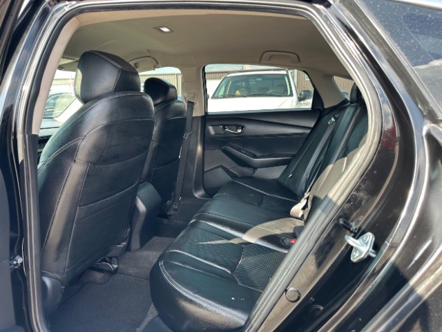 Honda Accord Sedan Vehicle Full-screen Gallery Image 11