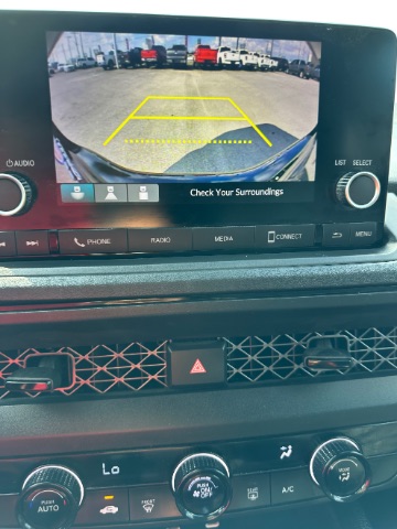 Honda Accord Sedan Vehicle Full-screen Gallery Image 12