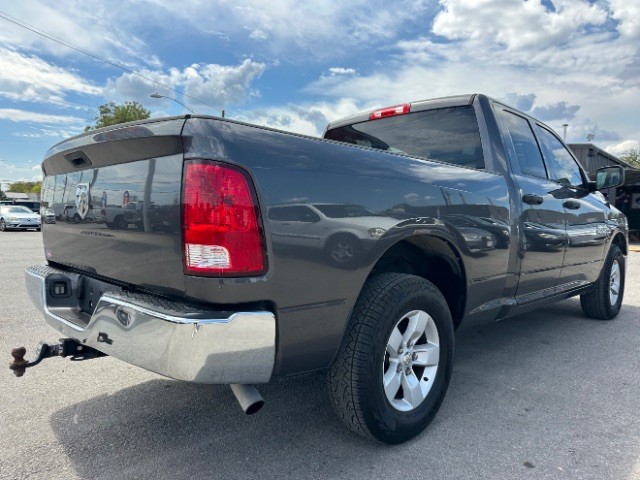 Ram 1500 Vehicle Full-screen Gallery Image 04