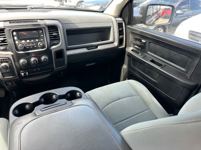 Ram 1500 Vehicle Full-screen Gallery Image 07