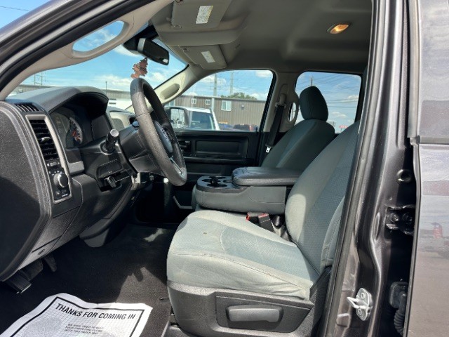 Ram 1500 Vehicle Full-screen Gallery Image 10