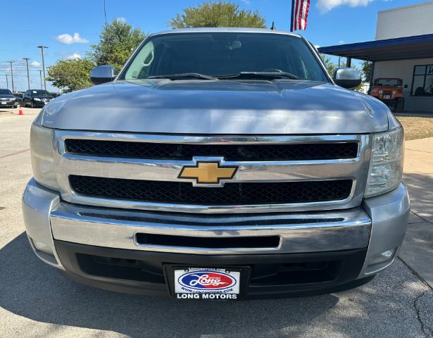 Chevrolet Silverado 1500 Vehicle Full-screen Gallery Image 03
