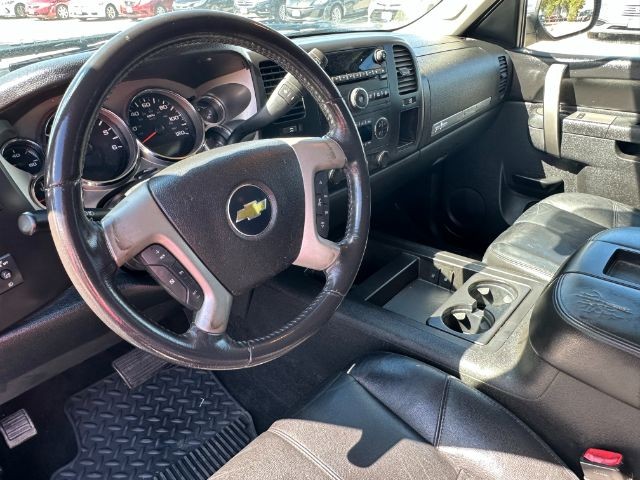 Chevrolet Silverado 1500 Vehicle Full-screen Gallery Image 07