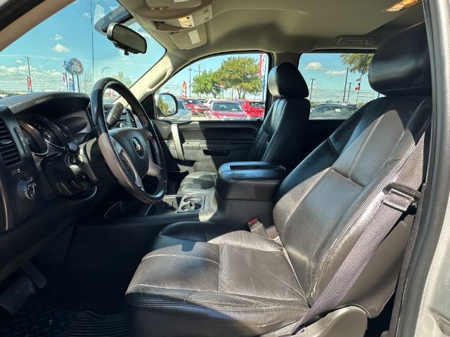 Chevrolet Silverado 1500 Vehicle Full-screen Gallery Image 09