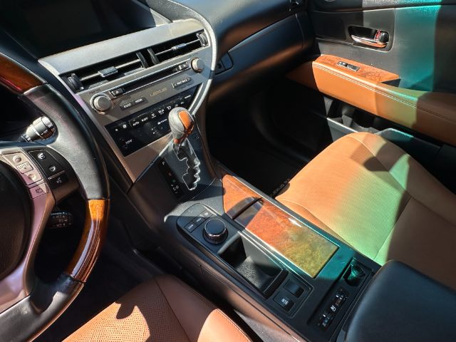 Lexus RX 350 Vehicle Full-screen Gallery Image 08