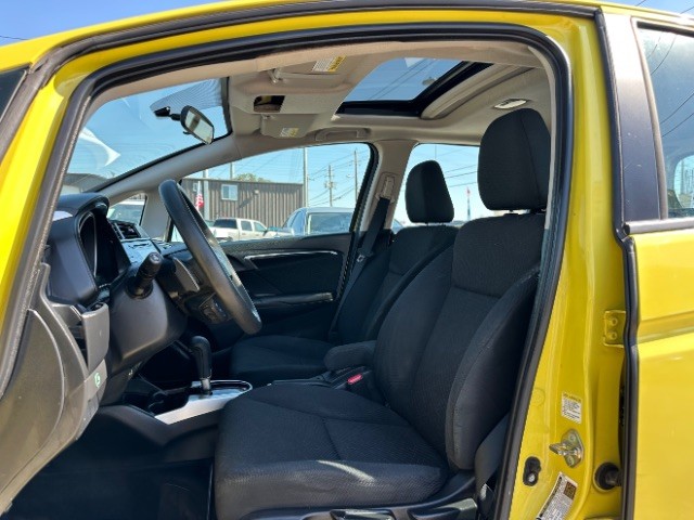 Honda Fit Vehicle Full-screen Gallery Image 11