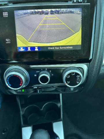 Honda Fit Vehicle Full-screen Gallery Image 15